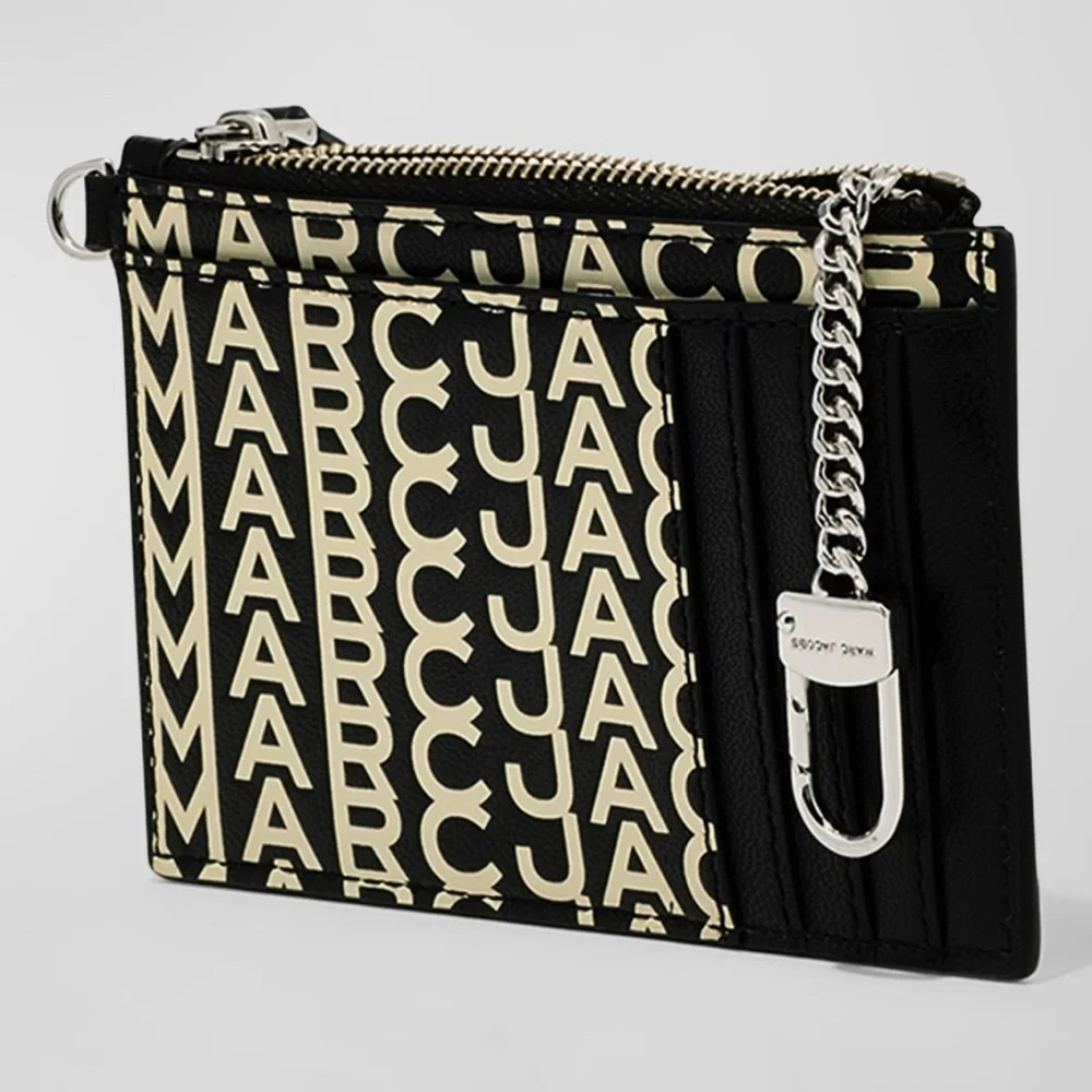 Marc Jacobs details marc